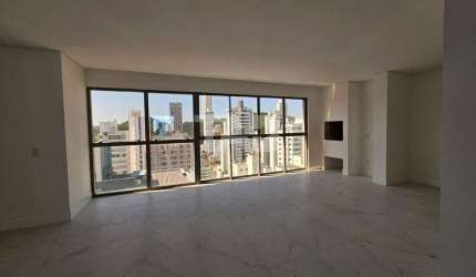 Apartamento bem localizado para venda em Balneário