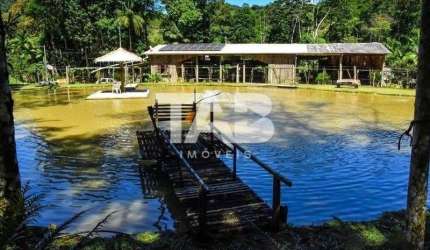 Sitio bem localizado para venda em Camboriú