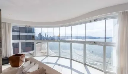 Apartamento com 4 suítes para Locação