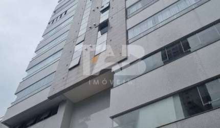 Apartamento no Ed. Farol Ponta do Mel