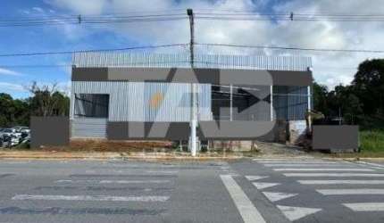 Galpão com 300m² para locação em Piçarras