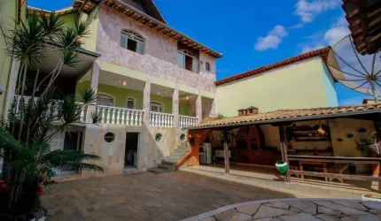 Casa com 4 quartos à venda em Belo Horizonte
