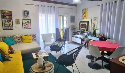 Casa Comercial à Venda – Localização Estratégica na Marginal da Enseada
