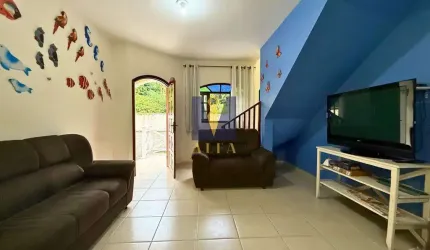 Sobrado em Condomínio à venda no bairro do Perequê Mirim em Ubatuba/SP.