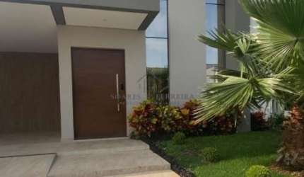 Casa térrea com 03 suites e piscina em condominio fechado -