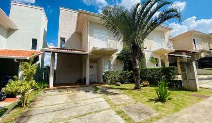 Imperdível oportunidade! Casa em condomínio à venda em Indaiatuba-SP, Chácara Belvedere. 3 quartos, 1 suíte, 2 salas, 3 banheiros, 2 vagas de garagem, 147m².