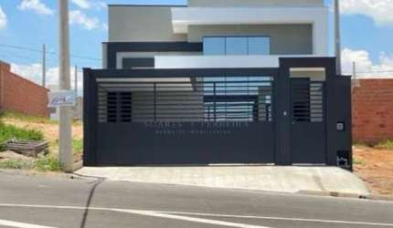 Imperdível oportunidade: Casa à venda em Indaiatuba-SP, Parque Barnabé - 3 quartos, 1 suíte, 3 vagas, 115m². Venha conhecer!