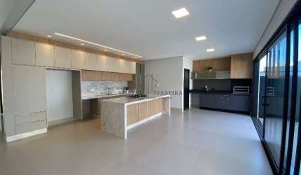 Imperdível oportunidade: Casa à venda em Indaiatuba-SP, Res. Dona Maria Candida, 3 suítes, 2 salas, 5 banheiros, 4 vagas, 200m².