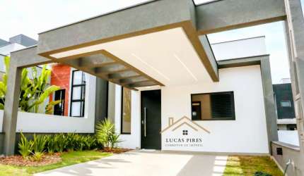 Casa com piscina e 03 quartos no Condomínio Horto Florestal