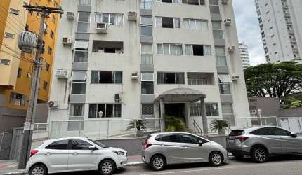 APARTAMENTO PRÓXIMO DO RODA GIGANTE EM BALNEÁRIO CAMBORIÚ