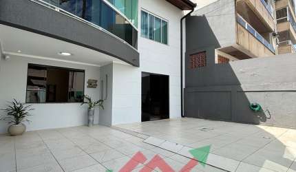 Casa com 3 quartos à venda no Centro, Camboriú , 130 m2 por R$ 750.000