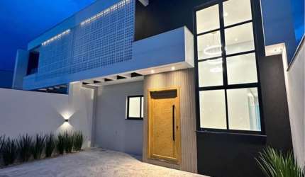 Belíssima Casa Térrea de Alto Padrão