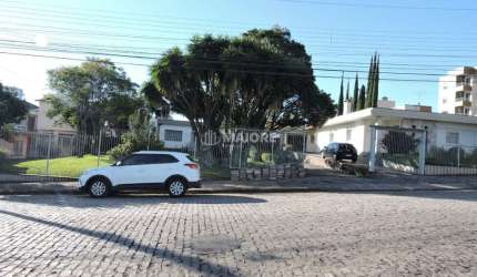 Terreno à venda no Petrópolis, Caxias do Sul  por R$ 3.500.000