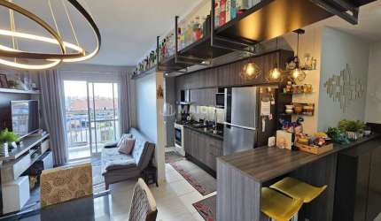 Apartamento com 2 quartos à venda na Rua Ângelo Lourenço Tesser, 1418, De Lazzer, Caxias do Sul por R$ 360.000