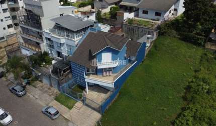 Casa com 3 quartos à venda no Sagrada Família, Caxias do Sul  por R$ 1.900.000