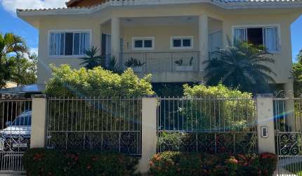 Linda casa com 5 suítes + 2 dependência completa no Condomínio Vil do Joanes