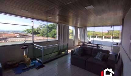 Cobertura bairro Santa Mônica 3 quartos , 110mts, melhor localização