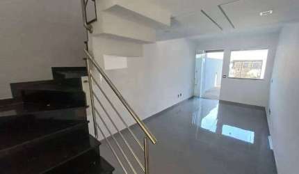 Casa geminada Duplex - 2 quartos, 2 suítes e 2 vagas -Jardim Leblon