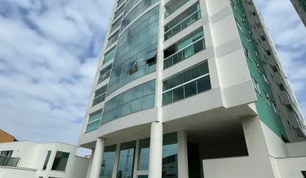 Apto com 01 suíte + 01 dorm., Centro Barra Velha.