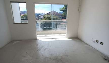 CASA DUPLEX - 360 m² - 03 DORMITÓRIO -SUITE -VARANDA E QUINTAL