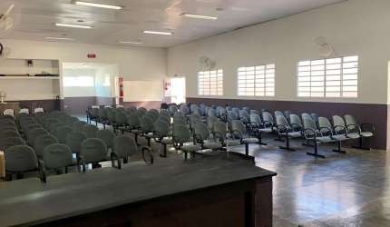 Imóvel Comercial para Venda em Uberlândia, Jardim das Palmeiras, 1 dormitório, 2 banheiros