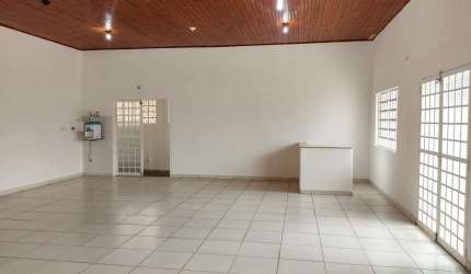 Imóvel Comercial para Venda em Pirajuí, Centro, 1 dormitório, 2 banheiros