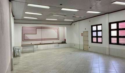 Ponto Comercial para Venda em Novo Hamburgo, São José, 1 dormitório, 2 banheiros