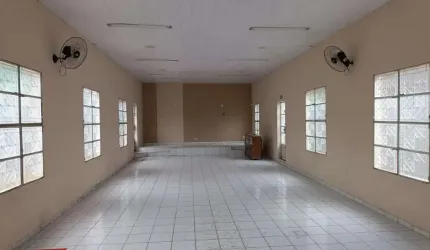 Ponto Comercial para Venda em Palmeira dos Índios, Centro, 1 dormitório, 2 banheiros