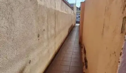 Casa para Locação em Ribeirão Preto, Vila Tibério, 2 dormitórios, 1 banheiro