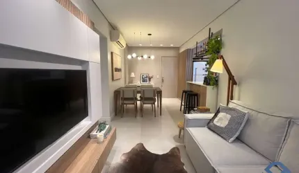 Apartamento no Centro de 2 dormitórios sendo 1 suíte, com 80m² e uma vaga.