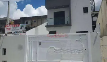 Sobrado com 3 dormitórios à venda, 112 m² por R$ 830.000,00 - Center Ville - Arujá/SP