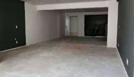 Sala - venda por R$ 450.000 ou aluguel por R$ 4.200/mês - Centro - Arujá/SP