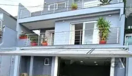 Casa sobrado no Condomínio Verdes Campos 4 dormitórios 4 vagas