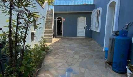 Casa no Teresópolis de 4 dormitórios e 4 vagas