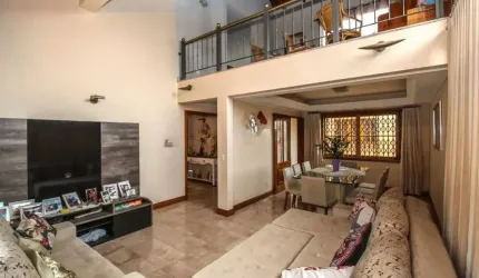 Casa 612m² - 3 suíte, 8 vagas no bairro Medianeira