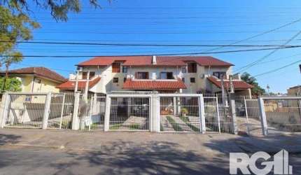 Casa 3 dormitórios à venda Jardim Planalto Porto Alegre/RS