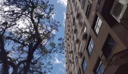 Ótimo apartamento 01 dormitórios com 53,50 m² - com churRasqueira no CENTRO HIST