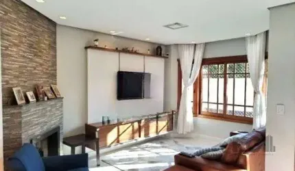 Casa em condomínio em Ipanema de 3 dormitórios e 2 vagas