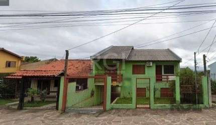 Casa para Venda - 204m², 4 dormitórios, sendo 1 suites, 2 vagas - Costa e Silva