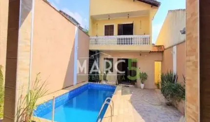Casa com 3 quartos à venda na Avenida Santa Terezinha, Jordanópolis, Arujá, 550 m2 por R$ 960.000