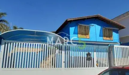 Casa em condomínio fechado com 2 quartos à venda no Arujá Country Club, Arujá , 219 m2 por R$ 1.100.000