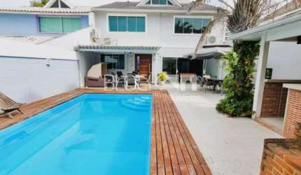 Recreio dos Bandeirantes | Casa de Condomínio 4 quartos, sendo 4 suites