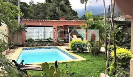 Jacarepaguá | Casa de Condomínio 3 quartos, sendo 2 suites
