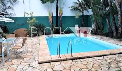 Recreio dos Bandeirantes | Casa 3 quartos, sendo 3 suites