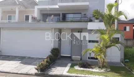 Vargem Pequena | Casa de Condomínio 4 quartos, sendo 4 suites