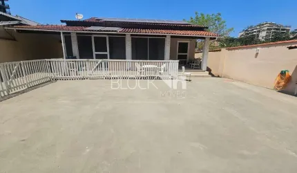 Recreio dos Bandeirantes | Casa de Rua 4 quartos, sendo 4 suites