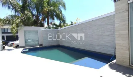 Recreio dos Bandeirantes | Casa de Condomínio 4 quartos, sendo 4 suites