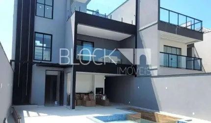 Recreio dos Bandeirantes | Casa de Condomínio 5 quartos, sendo 5 suites