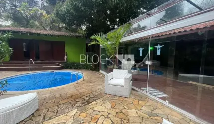 Cosme Velho | Casa de Rua 7 quartos, sendo 3 suites