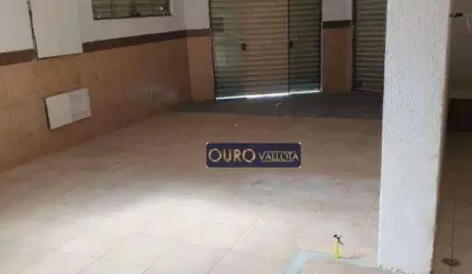 Salão com 150m² na Água Rasa